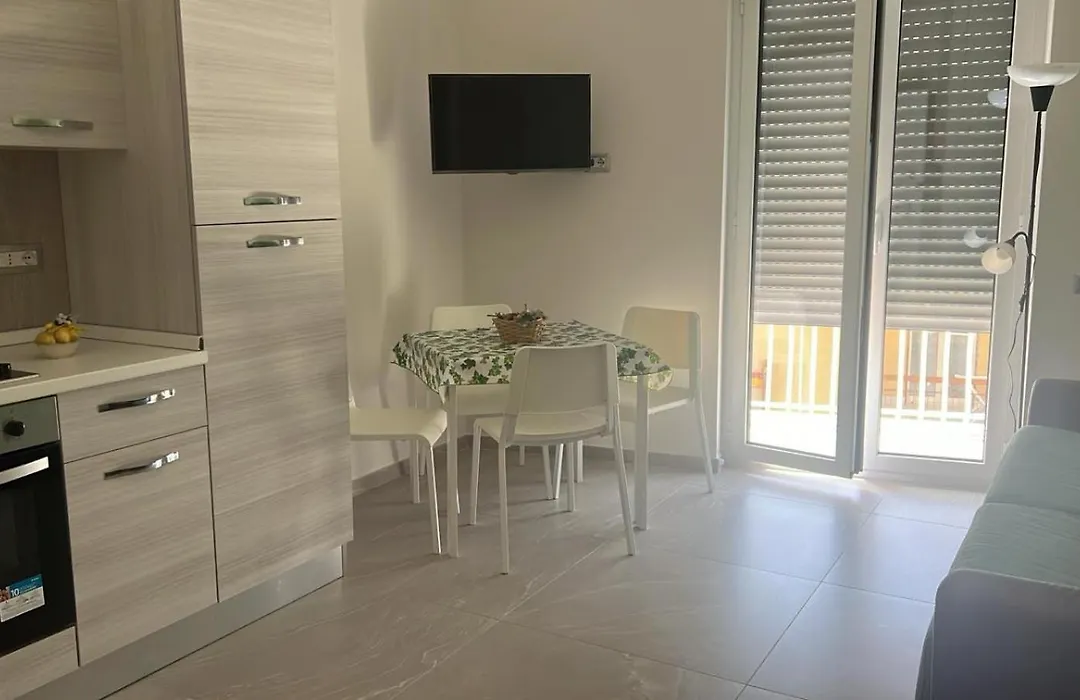 Alysia House-1